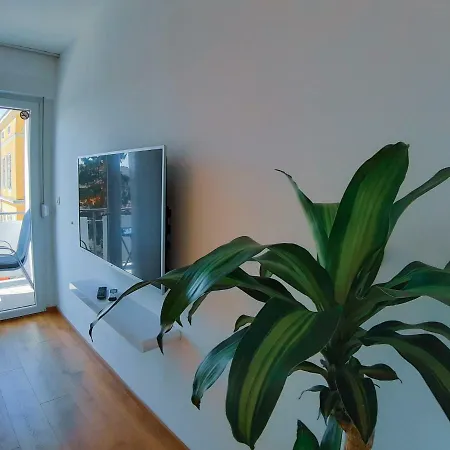 アパート Center 4 Two プーラ