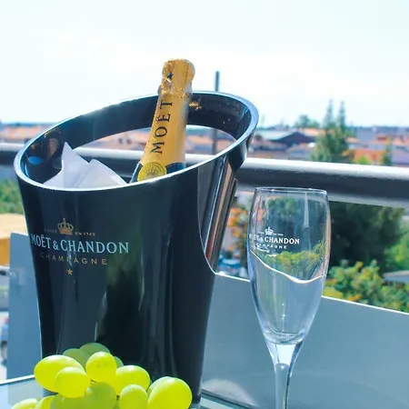 Center 4 Two プーラ